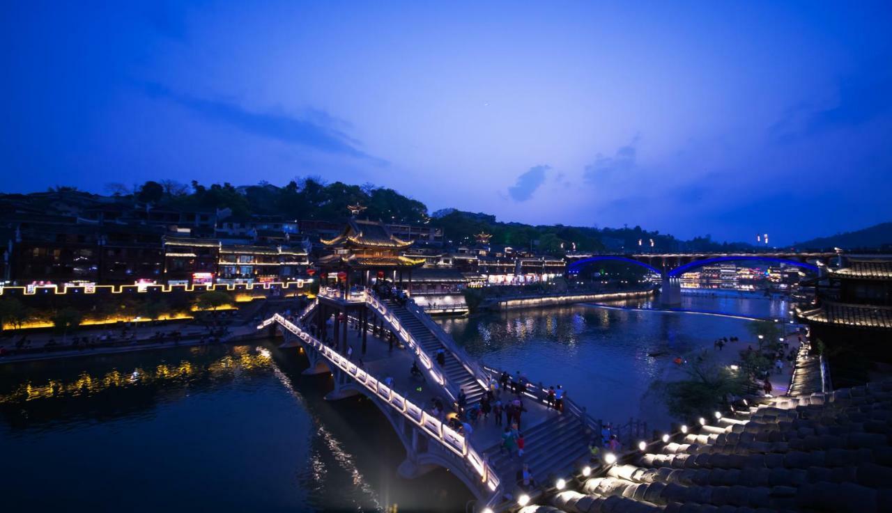 Fenghuang Slowly Time Inn Exteriér fotografie