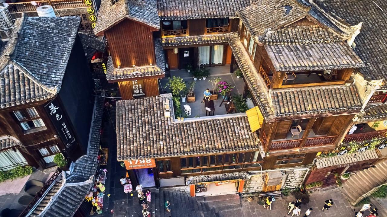 Fenghuang Slowly Time Inn Exteriér fotografie