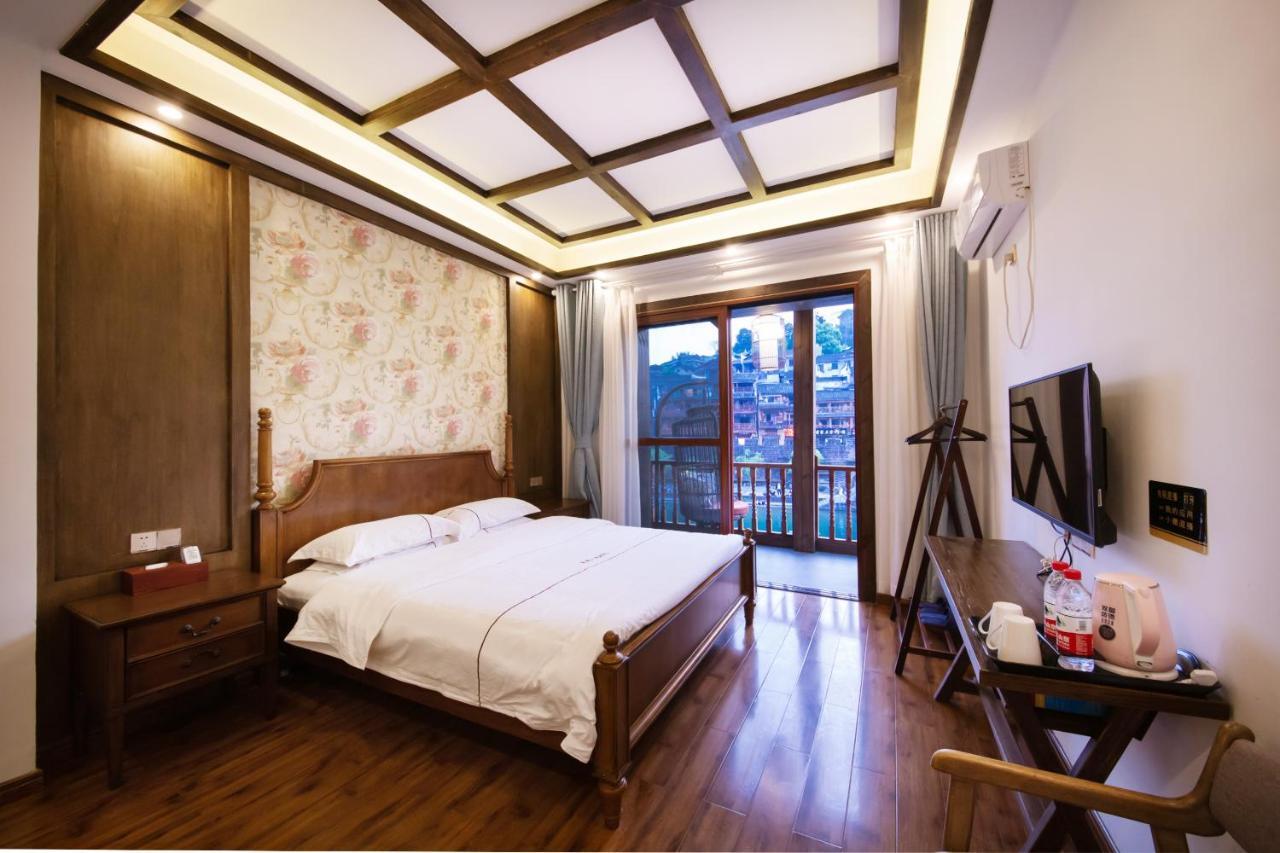 Fenghuang Slowly Time Inn Exteriér fotografie